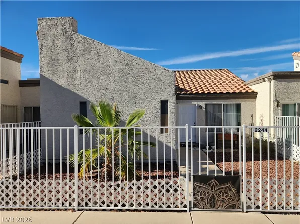 2244 Pebble Creek Ln, Laughlin, NV 89029
