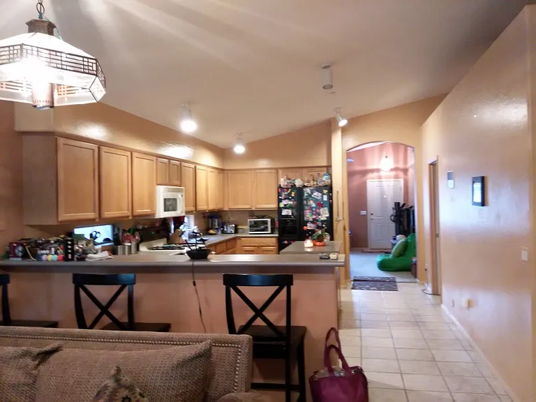 10406 E Hillery Dr — Photo 6
