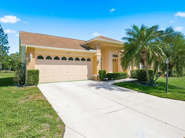 6542 Pine Walk Dr, New Port Richey, FL 34655