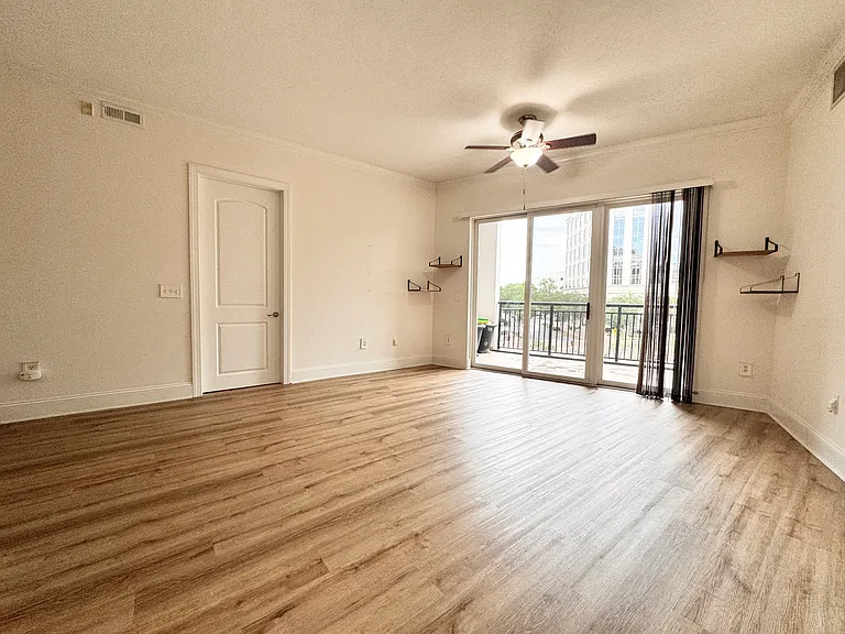 4620 Piedmont Row Dr #304 — Photo 5