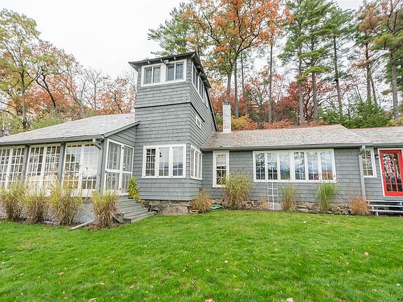 5th image of 11 Park View Dr