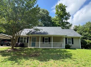 106 Kings Ln, Braselton, GA 30517