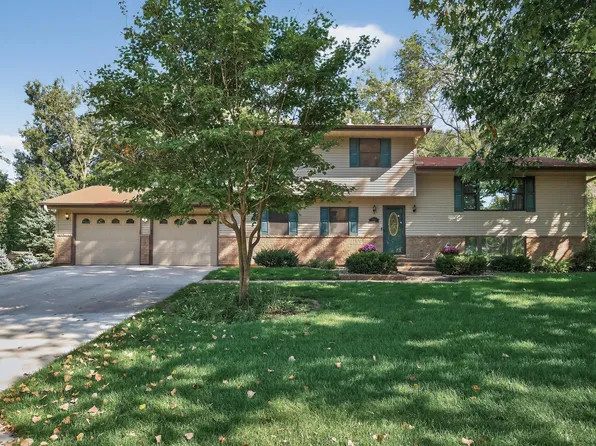 7716 Zealand Ave N, Brooklyn Park, MN 55445