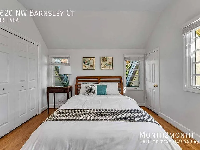1620 NW Barnsley Ct — Photo 18