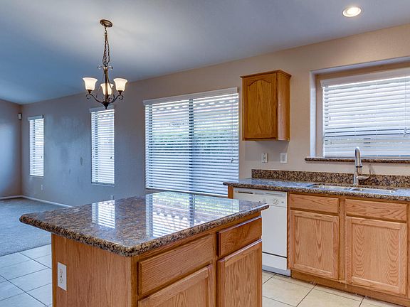 4th image of 8130 S Jenna Ln