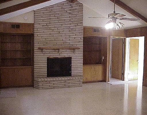 3rd image of 110 CANYON OAKS DR