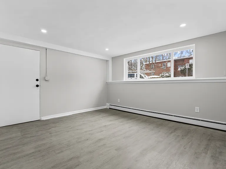 11 Bennett Dr #2 — Photo 6