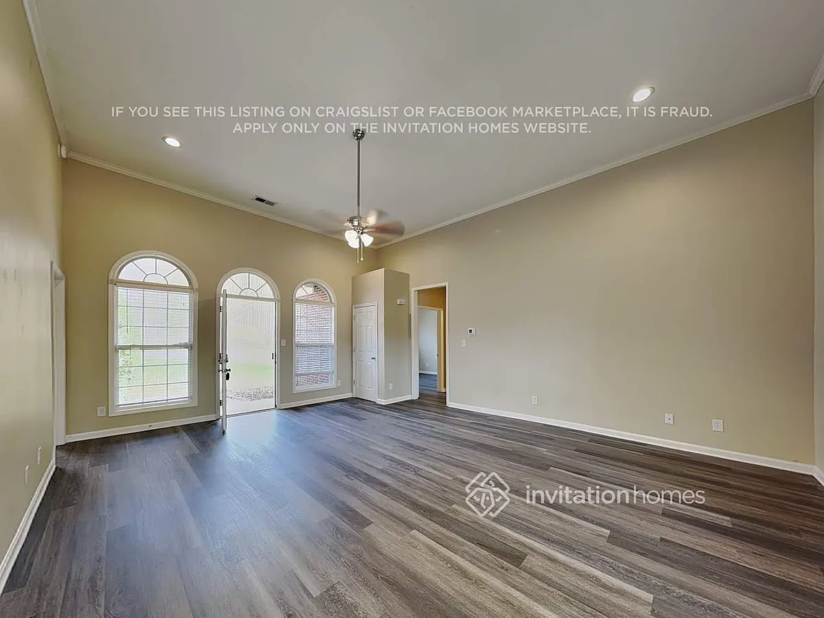 Building Photo - 15020 Woodstar Rd