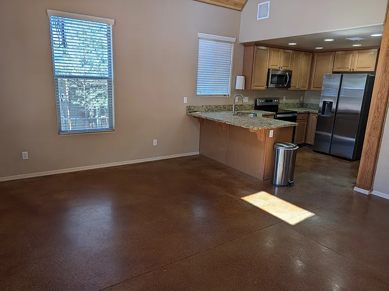 1304 N Easy St — Photo 13