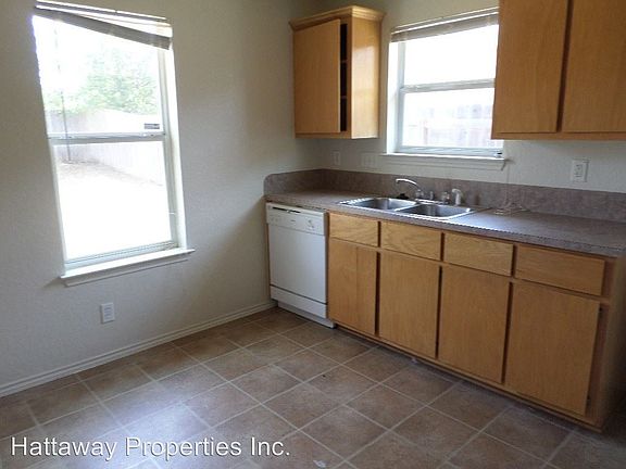 4th image of 3904 Kevin Shaw Dr