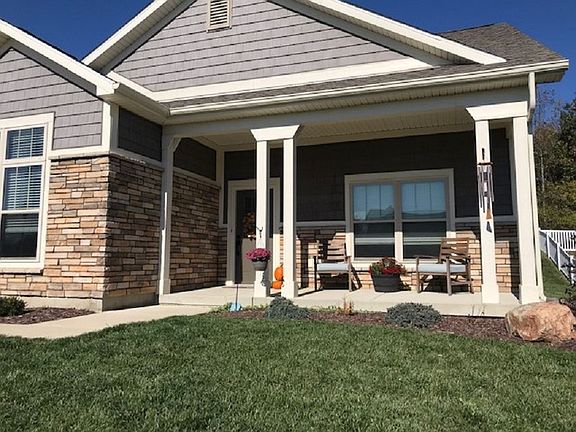 2nd image of 1408 Lakeview Ct