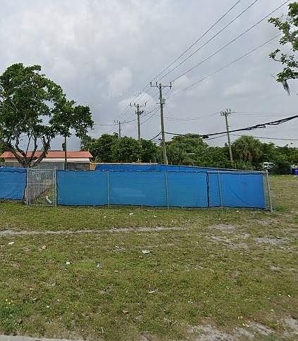 2nd image of  NW 27th Avenue