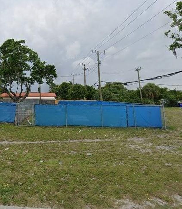 NW 27th Avenue, photo 2