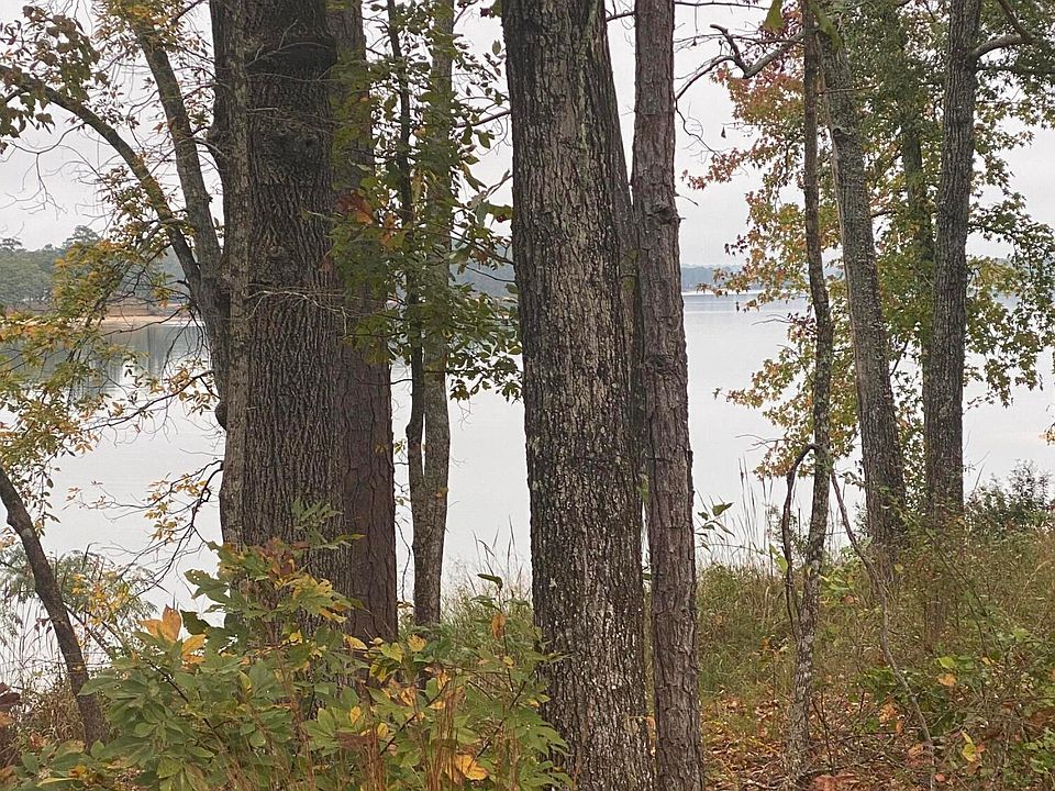 2nd image of 1 Luanne's Point