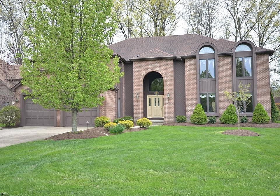 1st image of 3220 Oakwood Ln