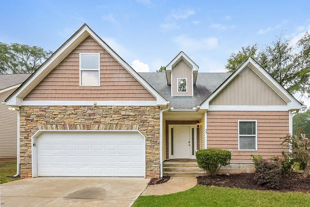 5 bed, 3.0 bath, 1978 sqft, $2,105 — Photo 1