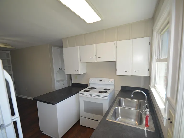 257 Sunset Ave #2 — Photo 9