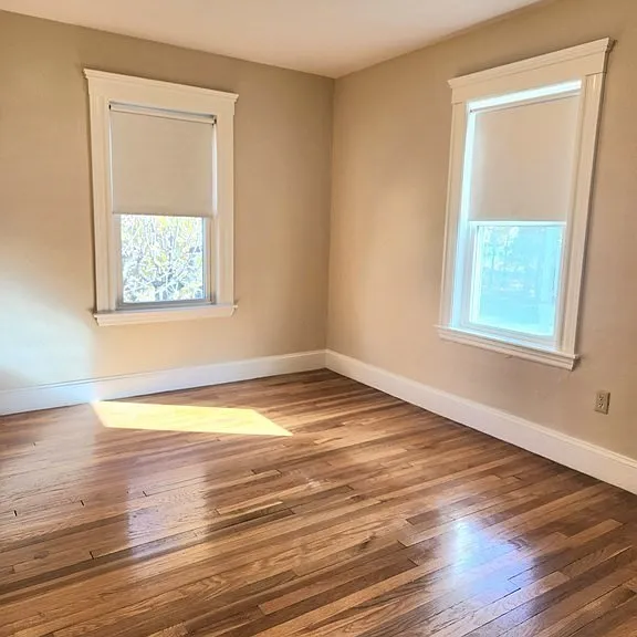 25 Glendower Rd #2 — Photo 12