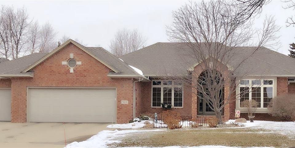 1st image of 5109 S Saint Andrews Cir