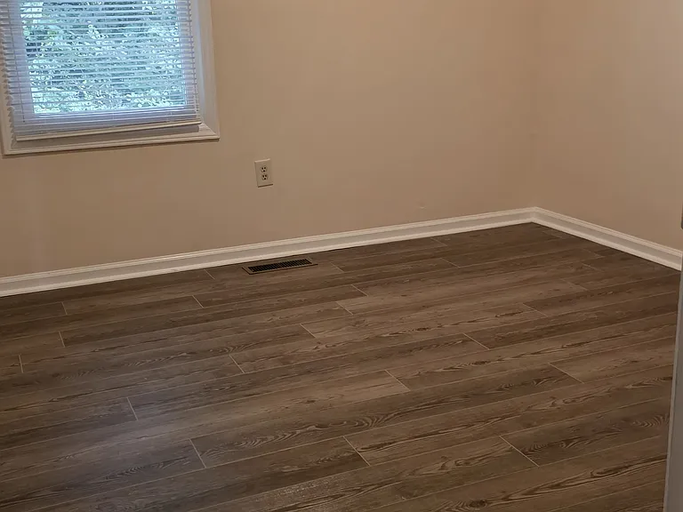 1679 York Dr — Photo 14
