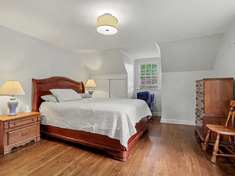 40 Oakwood Dr — Photo 10