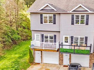 8010 Kaustin Dr, Morgantown, WV 26501