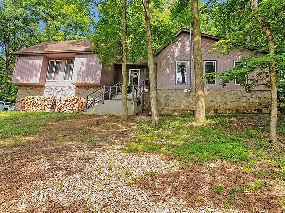 2nd image of 105 Nathan Forest Ct