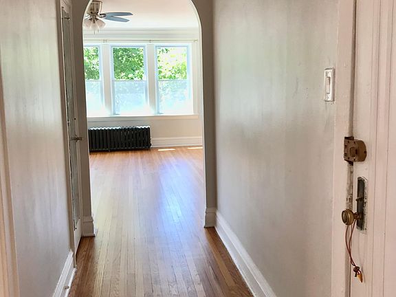 5th image of 7361 N Hoyne Ave #2
