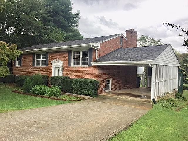 1st image of 822 Clearwater Ave