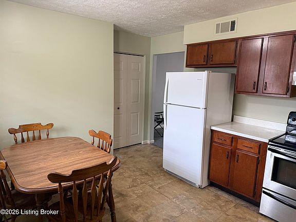 4th image of 3713 Arcadia Ct