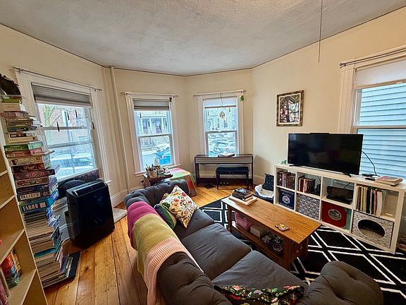 2nd image of 24 Linden Ave