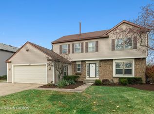 406 Chateau Dr, Buffalo Grove, IL 60089