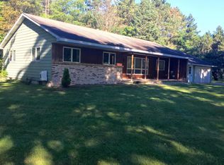 9595 N Reed Rd, Howard City, MI 49329