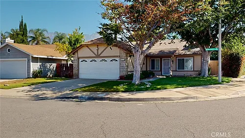 10664 Harmony Dr Photo 1