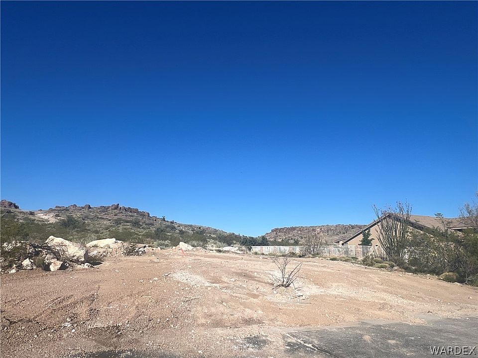 2nd image of 2187 Mesa Drive
