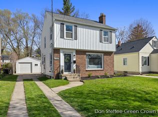 901 Walsh St SE, Grand Rapids, MI 49507