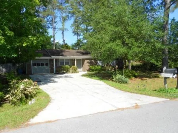 5819 Michelle Dr, Wilmington, NC 28403