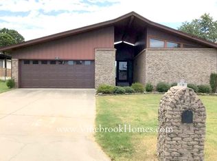 5904 Woodview Dr N, Sherwood, AR 72120