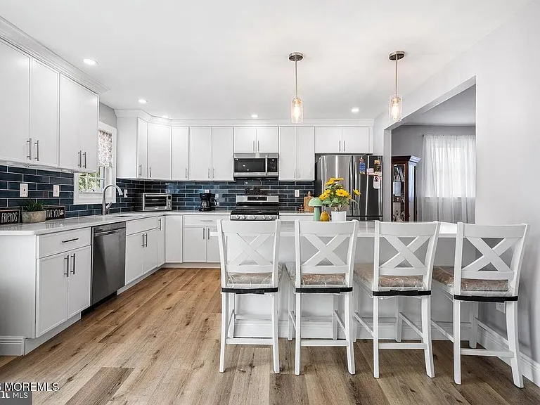 1726 Briarwood Dr — Photo 17
