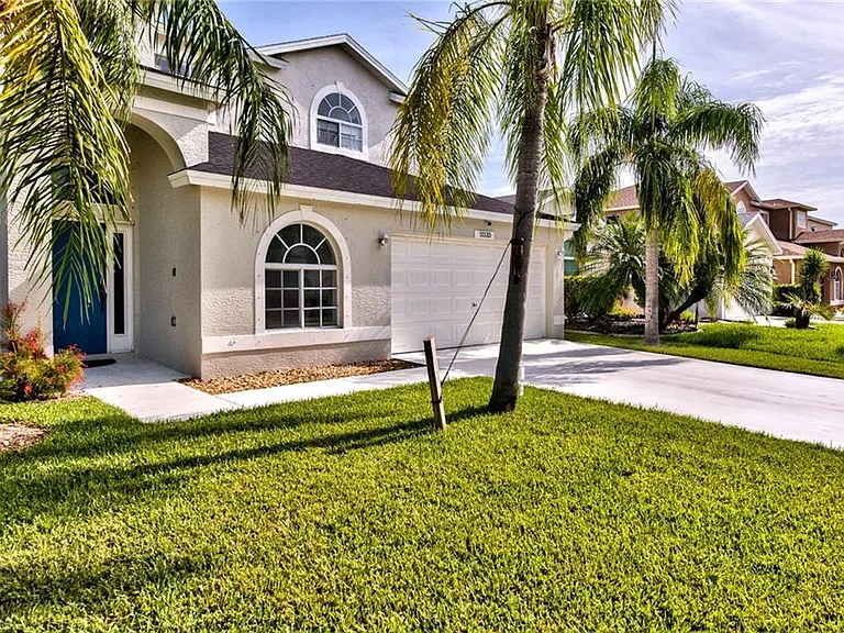 11533 Woodmount Ln — Photo 1