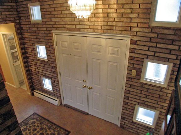 2nd image of 3115 McClellan Dr