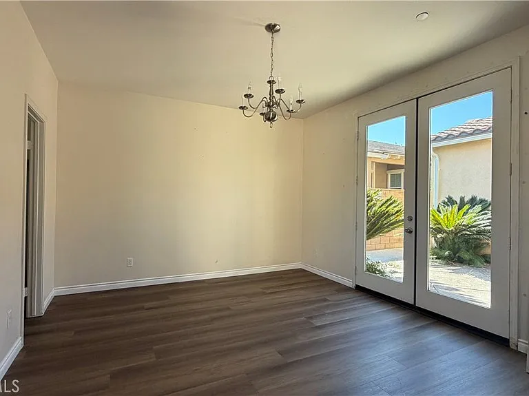 9549 Seasons Dr — Photo 11