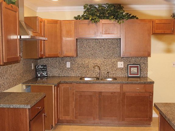 20150318220648006466000000-o