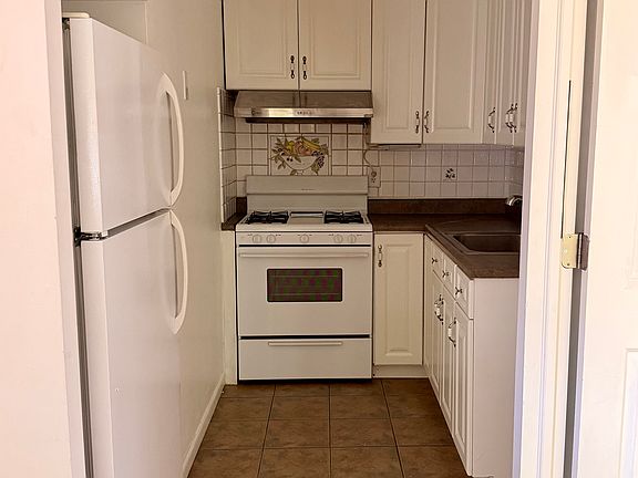 5th image of 21618 39th Ave Floor 1