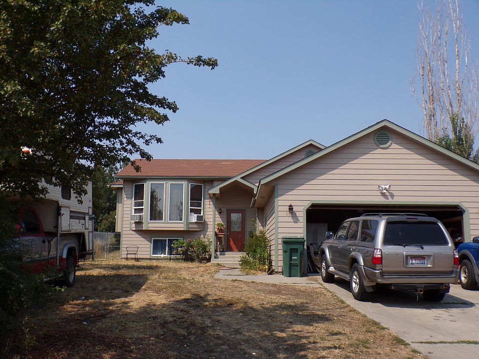 1st image of 1975 N Foxglove Ln