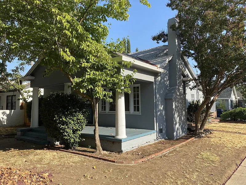 2 bed, 1.0 bath, 1150 sqft, $2,645 — Photo 2