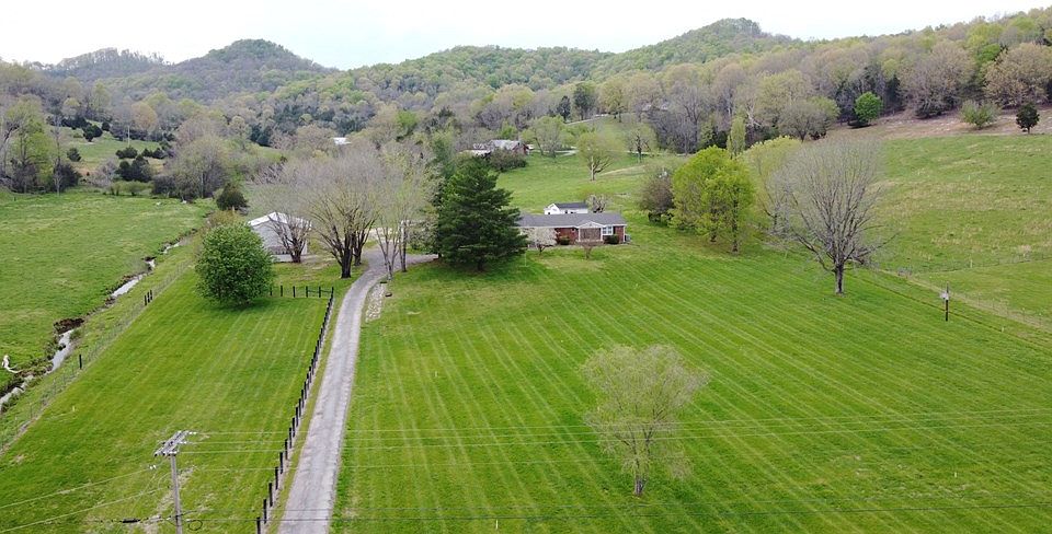 188 Bradford Hill Rd N, Brush Creek, TN 38547 | Zillow