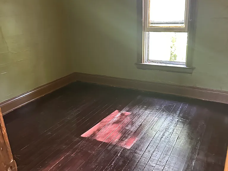 642 Berry St — Photo 8