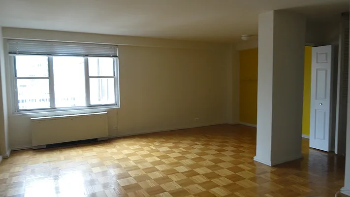 Rented by Manhattan Flats | media 9