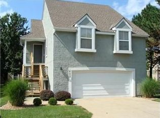 9235 Loiret Blvd, Lenexa, KS 66219